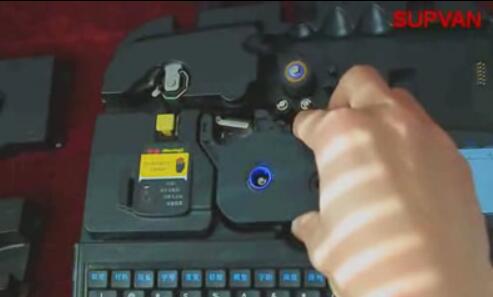 線號(hào)打號(hào)機(jī)使用方法