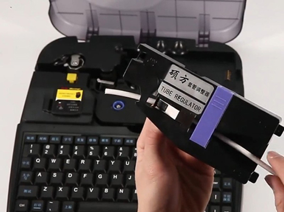 線號機怎么連接電腦打號碼管