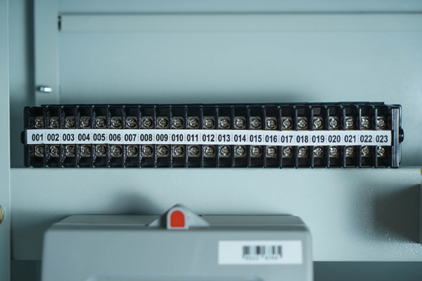 碩方TP76i線號(hào)機(jī)打印接線端子標(biāo)記條